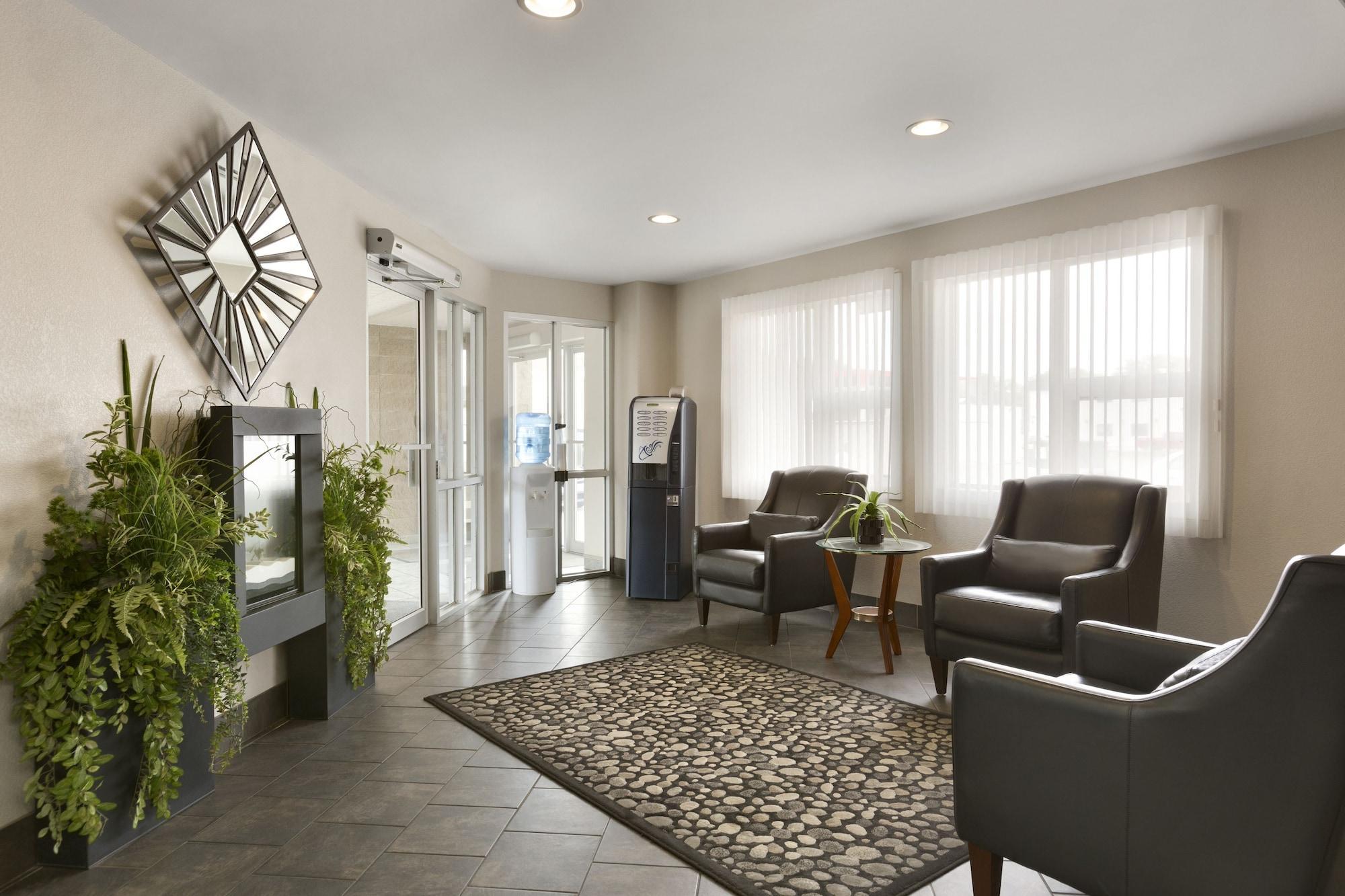 Colonial Square Inn & Suites Σασκάτουν Εξωτερικό φωτογραφία