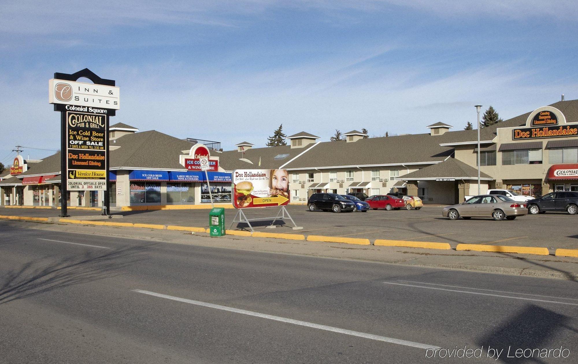 Colonial Square Inn & Suites Σασκάτουν Εξωτερικό φωτογραφία
